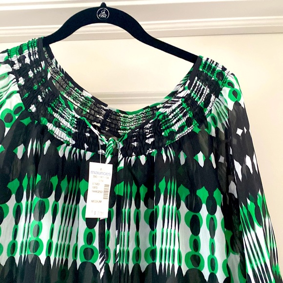 Beautiful sheer blouse - M - tags on! - Picture 2 of 2